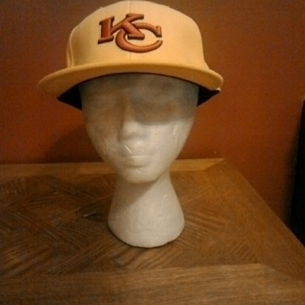 Nfl fitted - Picture 2 of 4